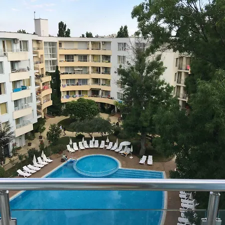 Pool View Family 70m From The Beach In Yassen Holiday Village Apartment